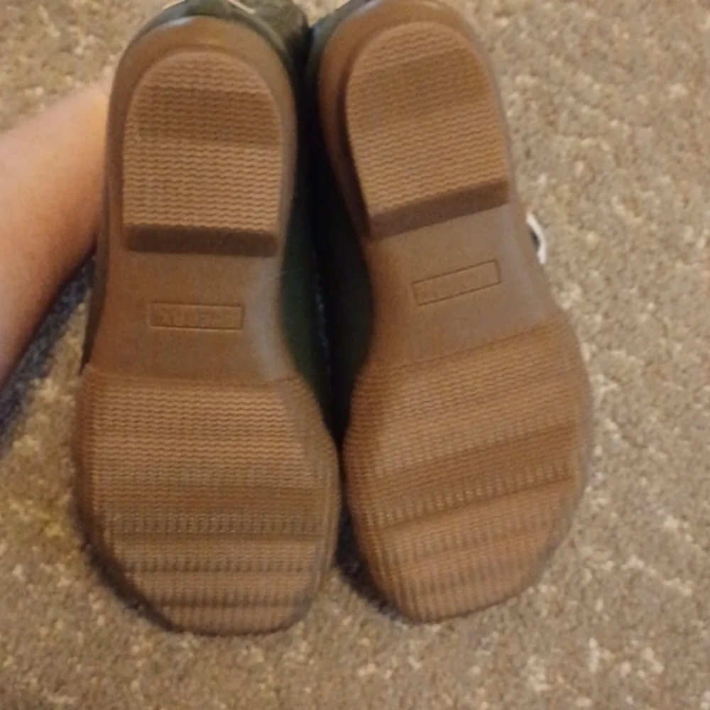 New Sperry Saltwater Shiny Quilted Duck  Boot